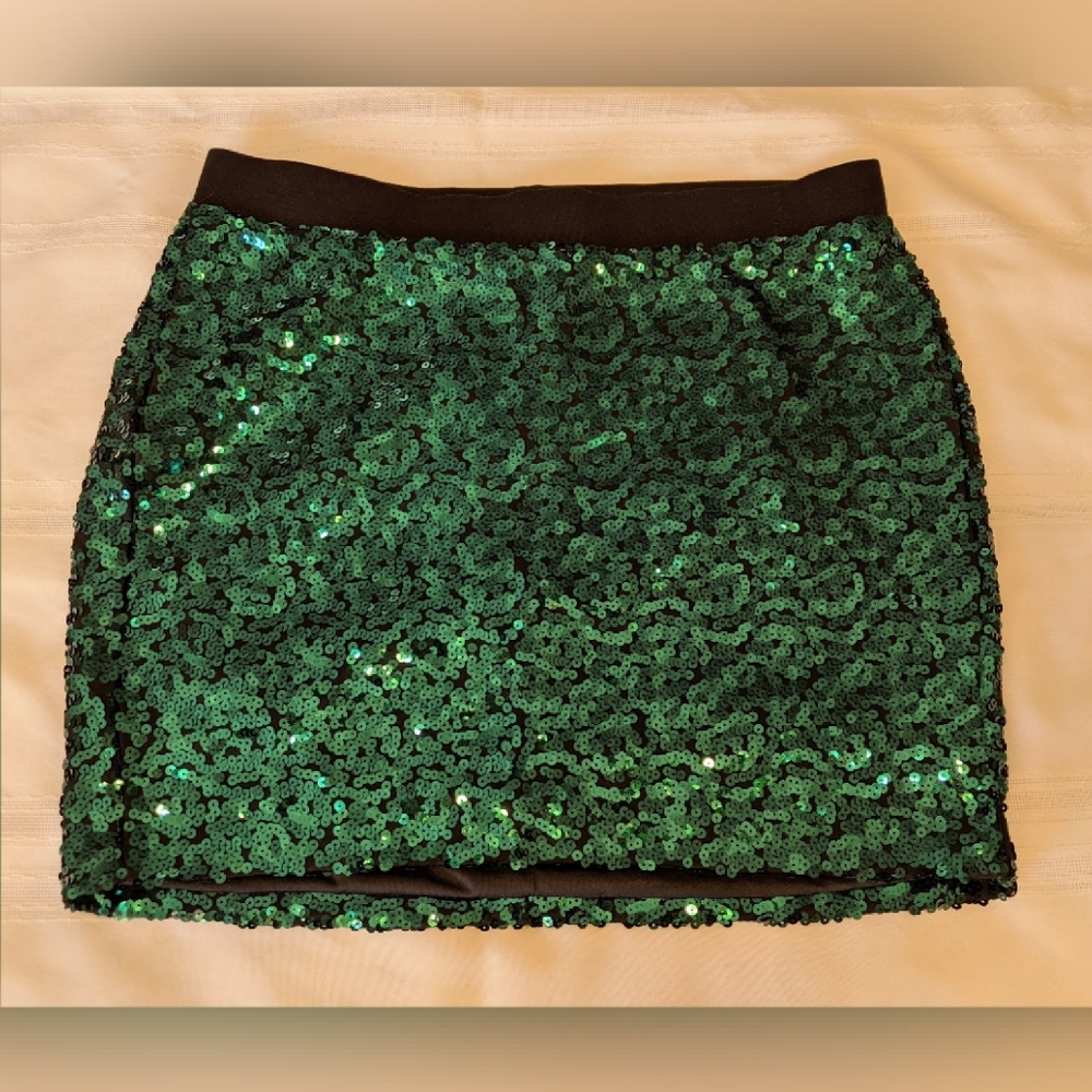 NWT Torrid Green Sequin Mini Skirt Plus Size 1